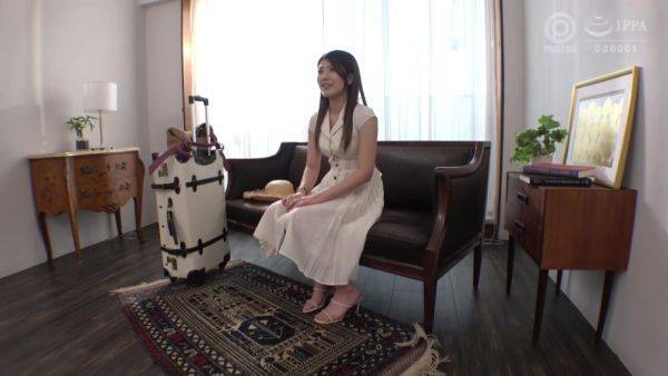 Watch the uncensored scene named : 0002265_30代スリムの日本女性がガンハメされるNTRのズコバコ