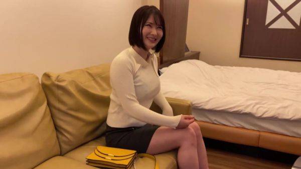 View complete clip of : 0002381_巨乳の日本女性がパコパコMGS１９分販促