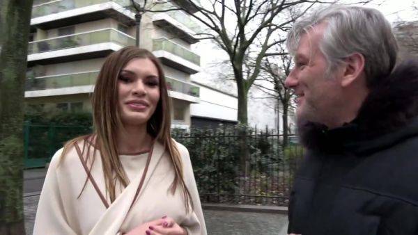 Enjoy watching this uncut movie named : Kitana, 30 years old, class in its purest form ...