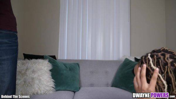 Stream the complete movie named : Spinner Chick with Face Tattoo Giving a Blowjob