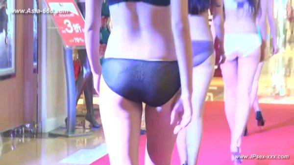 Chinese model in sexy lingerie show.27 - hotmovs.com - China on pornsfind.com