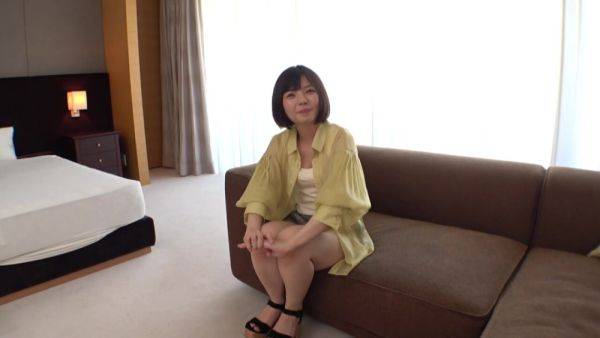 Stream the complete clip : 0004582_Japanese_Censored_MGS_19min