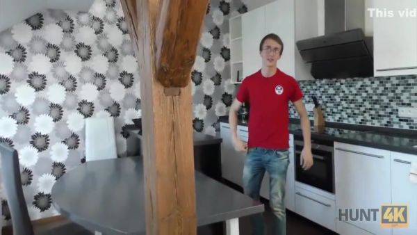 Enjoy watching this complete movie named : Lady Dee, Madelina Dee And Belle Brune In Demande A Bf 10 Min