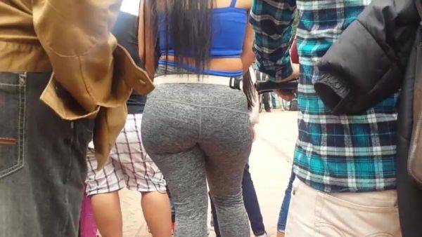 Big thick ass latina in grey leggins on street - voyeurhit.com on pornsfind.com