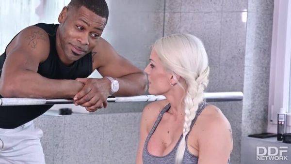 Enjoy watching uncut scene named : Blonde Bombshell Blanche Bradburry: Double Penetration & Facial with Two BBCs