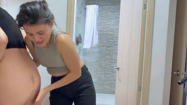 Play uncut video : Camera Records Two Lesbians Staying At Airbnb!!