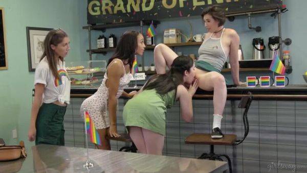 Play this uncut scene : Lesbian Grand Debut: Blonde & Brunette Group Action