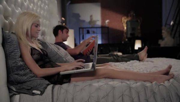 Watch the hardcore clip named : Blonde Bunny's Night of Hand Jobs