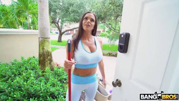 View uncut clip of : Maid Craves Raw Encounter with Armani Black