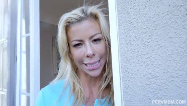 Advantages of a Buxom Step-mother: Alexis Fawx - porntry.com on pornsfind.com