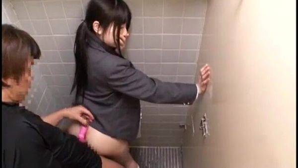 View complete video titled : Licking the tits and putting the vibrator in the anus and creampie