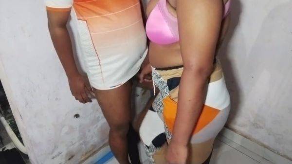 Watch the hardcore video : Devar Ne Bhabhi Ko Kapda Badalte Huye Dekha Phir Choda Khoob Maze Se With Devar Bhabhi