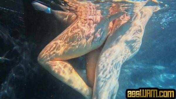 Play the full movie titled : Bigbooty wild slutty babe drilled outdoor in missionary