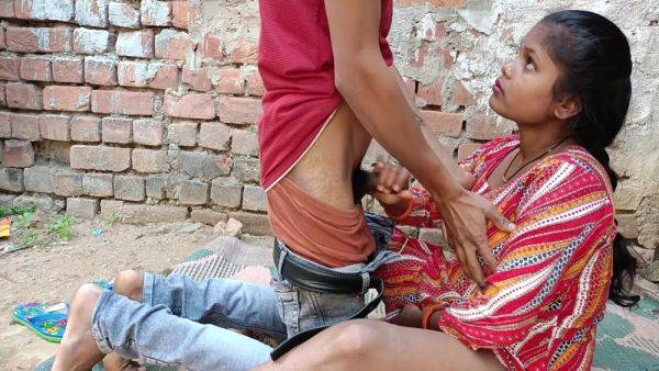 Watch this complete video called : Indian Desi Village Hot Girl Called Her Boyfriend And Fucked Her In The Open Behind The House