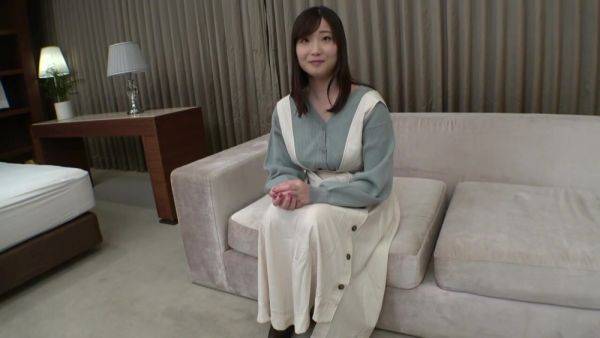 View the complete scene titled : 0004437_Japanese_Censored_MGS_19min