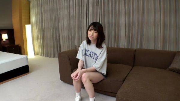 Play the uncut clip called : 0003024_ニホンの女性がパコハメMGS販促１９min