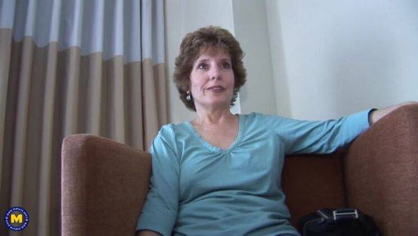 Stream complete clip named : Amy, the Mature Vixen, Craves Cock and Facials