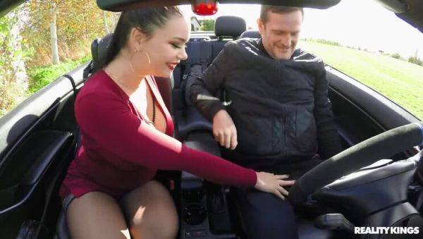 Play this uncut video named : Sofia Rae's Hairy Brunette Stockings