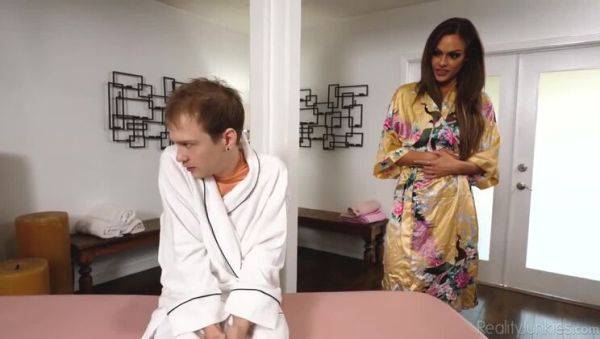 Stream this hardcore scene : The Teacher's Favorite: Aila Donovan's Big Reveal