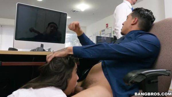 View complete movie : Karlee Grey: A Girl's Need for a Friend / 4.5.2017