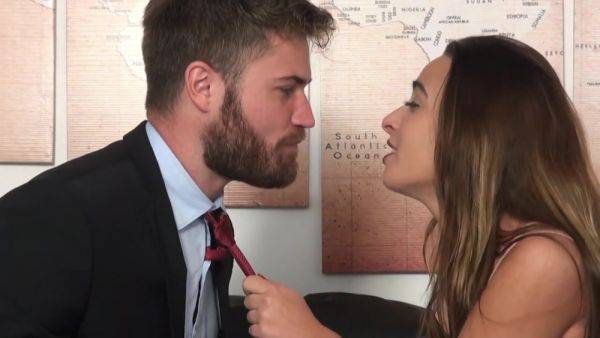 Play this hardcore movie : Tracy, temptress without limits ...