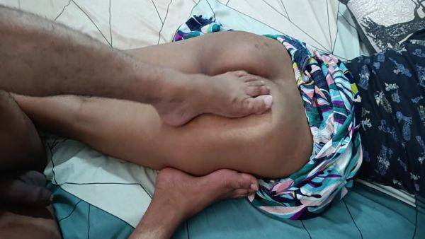 Wifes Ass Massage Using Feet Wifes Big Ass Mallu Hot Ass Husband Loves Wifes Ass Wife Ass Massage - desi-porntube.com - India on pornsfind.com