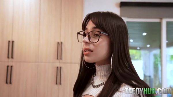 Play the hardcore scene named : Ryan Driller And Aria Valencia - My Eager Assistant