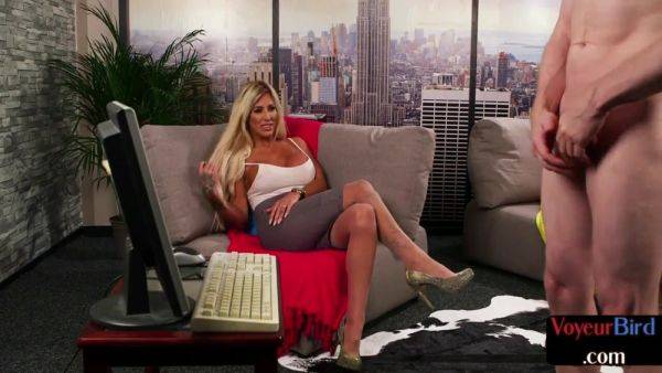 Play the HD scene titled : British voyeur MILF in lingerie seduces her who jerks on her