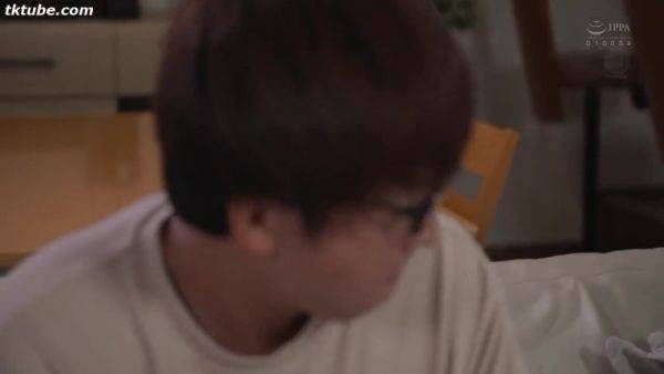 Play this HD clip : PEIOUBEYJWWGWXCJRF42JUQ535