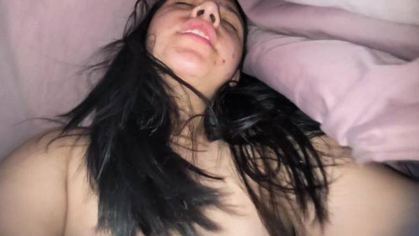 Stream uncensored scene : Debajo De La Cobijas Y En Silencio