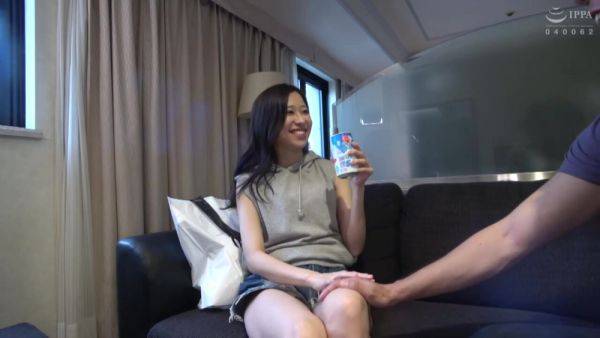 Play uncensored movie : 0003940_Japanese_Censored_MGS_19min