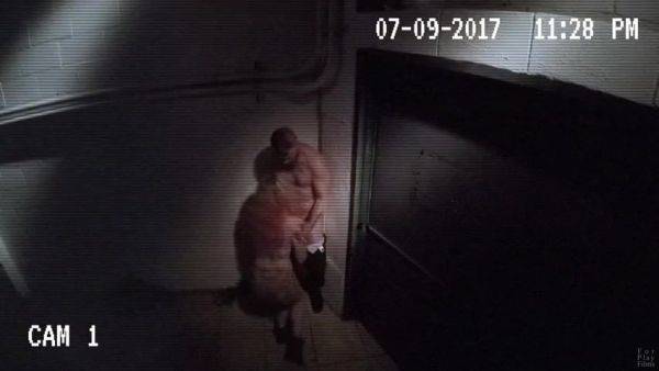 Stream complete movie titled : Mr And Mrs Wylde - The Alley