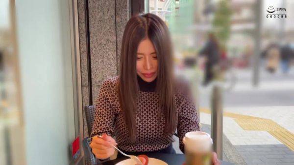 Stream the complete clip named : 0003962_Japanese_Censored_MGS_19min