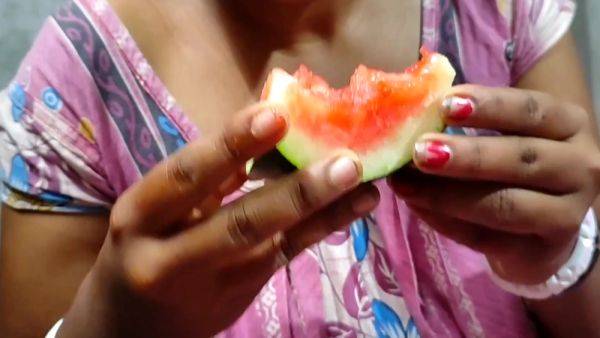 Water Mellon Housewife Watermelon Bali Bhabi!! Tormuj Khiye Boudi Ke Chud Lam - desi-porntube.com - India on pornsfind.com