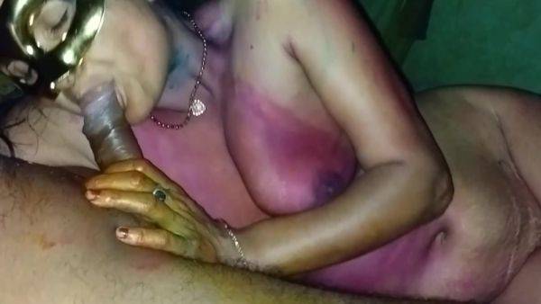 Aunty In Holi - desi-porntube.com - India on pornsfind.com