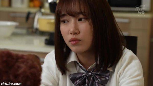 Watch the complete scene of : LIBAVGNQCKKTKGLLST42SONE033