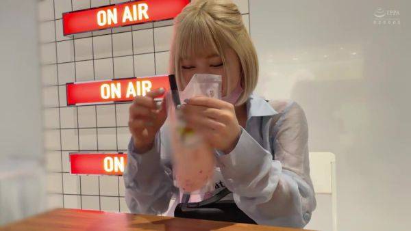 View the complete video of : 0004035_Japanese_Censored_MGS_19min