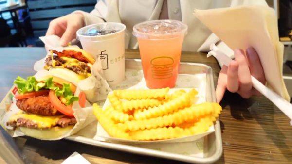 Enjoy watching the hardcore video : 0004228_Japanese_Censored_MGS_19min