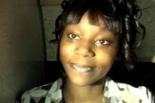 Watch complete clip of : Black Stud Gets His Huge Cock Sucked By Ebony Slut On The Back Seat Of A Bus