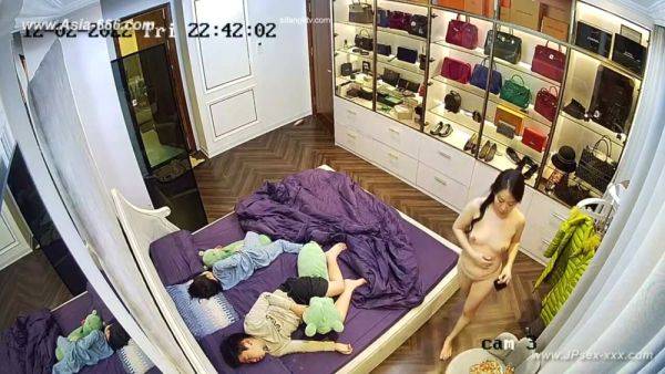 Hackers use the camera to remote monitoring of a lover's home life.622 - txxx.com - China on pornsfind.com