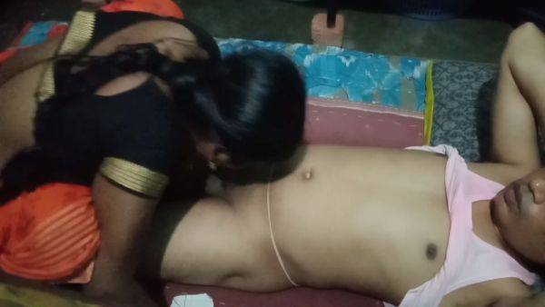 Desi Village Aunty Lover Ki Shath Chudai Kiya Night Me Indian Sex Video - desi-porntube.com - India on pornsfind.com