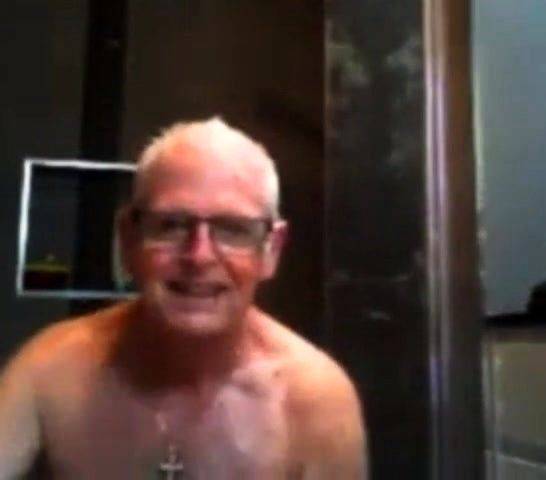 Grandpa shower - drtuber.com on pornsfind.com