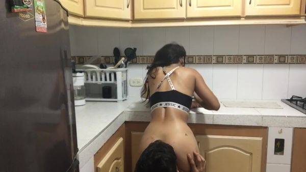 Im In The Kitchen Washing The Dishes My Boyfriend Arrives Very Hot His Penis Hits Me He Takes Of - upornia.com on pornsfind.com