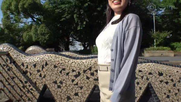 Play the HD clip named : 0003722_Japanese_Censored_MGS_19min