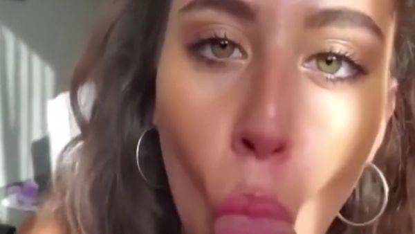 View uncensored clip called : Lisa Blu In La Ex De Mi Amigo Se La Come Toda (full Ver.) 5 Min