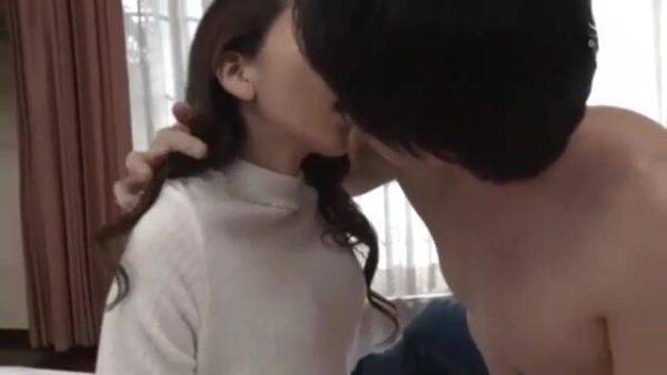 View the uncut scene of : 03337,Lock on your sensual body