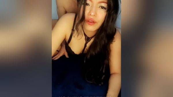 Stream complete scene of : Despues De Mamar Polla Me Pone En Cuatro En 6 Min