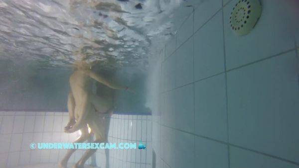 They Have Sex Underwater While Other People Watch - hclips.com on pornsfind.com