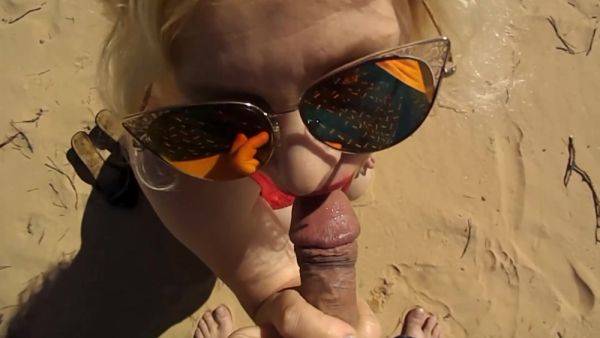 Blowjob On Beach - upornia.com on pornsfind.com