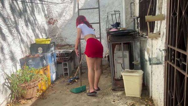 Stepdaughter Bibi in Skirt Washes Clothes - I Can't Resist Her Backside - veryfreeporn.com on pornsfind.com